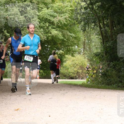 30.08.2026 - Elbe Triathlon Hamburg Antke Förster http://msf.ph/oto/10101787 30.08.2026 11:22:32 Laufen 736, 836 meine-sportfotos.de