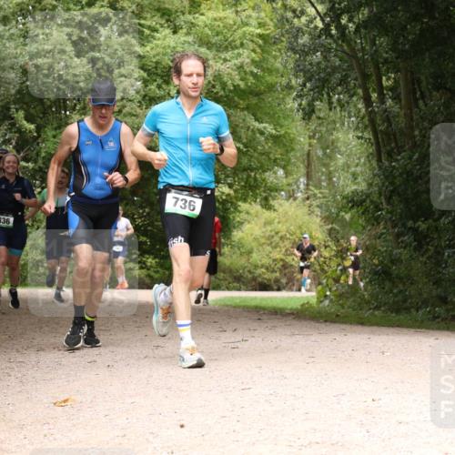 30.08.2026 - Elbe Triathlon Hamburg Antke Förster http://msf.ph/oto/10101789 30.08.2026 11:22:33 Laufen 75, 836, 736 meine-sportfotos.de