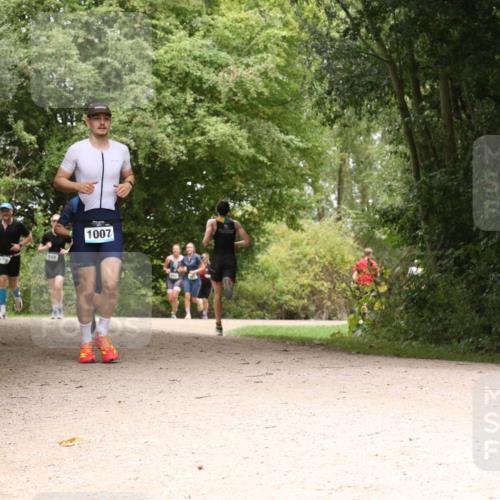 30.08.2026 - Elbe Triathlon Hamburg Antke Förster http://msf.ph/oto/10101815 30.08.2026 11:22:44 Laufen 556, 1007 meine-sportfotos.de