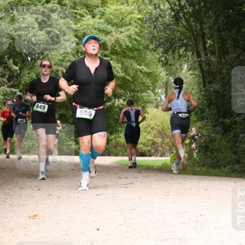 30.08.2026 - Elbe Triathlon Hamburg Antke Förster http://msf.ph/oto/10101823 30.08.2026 11:22:52 Laufen 860, 861, 849, 556 meine-sportfotos.de