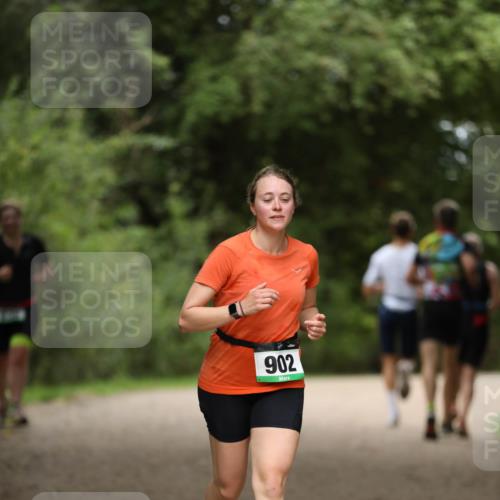 30.08.2026 - Elbe Triathlon Hamburg Antke Förster http://msf.ph/oto/10101824 30.08.2026 11:20:02 Laufen 902 meine-sportfotos.de