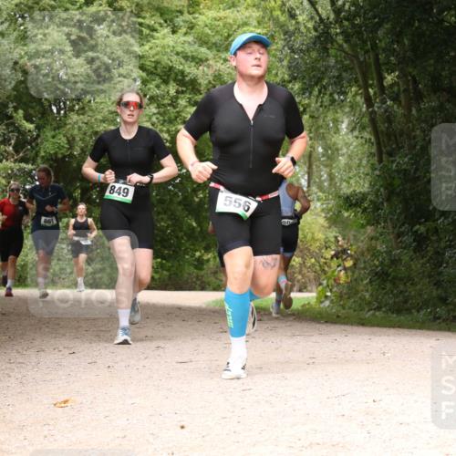 30.08.2026 - Elbe Triathlon Hamburg Antke Förster http://msf.ph/oto/10101825 30.08.2026 11:22:52 Laufen 860, 861, 849, 556 meine-sportfotos.de