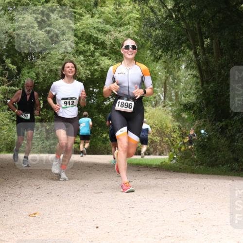 30.08.2026 - Elbe Triathlon Hamburg Antke Förster http://msf.ph/oto/10101881 30.08.2026 11:23:22 Laufen 787, 912, 1896, 1, 576 meine-sportfotos.de