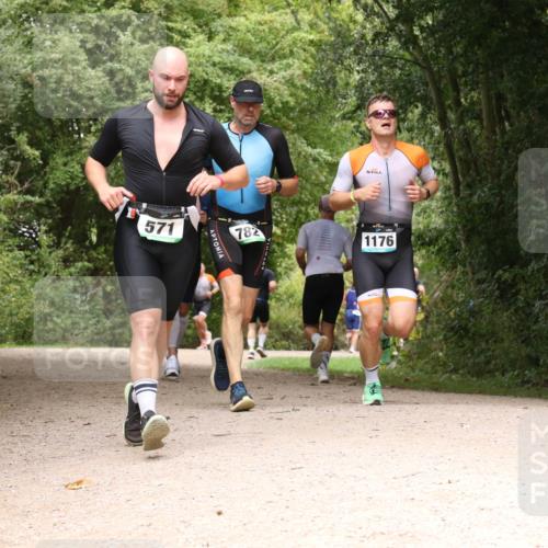 30.08.2026 - Elbe Triathlon Hamburg Antke Förster http://msf.ph/oto/10101921 30.08.2026 11:23:42 Laufen 571, 782, 1176 meine-sportfotos.de