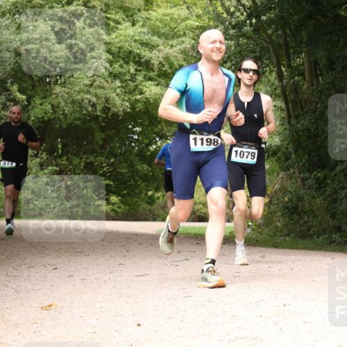 30.08.2026 - Elbe Triathlon Hamburg Antke Förster http://msf.ph/oto/10101947 30.08.2026 11:24:04 Laufen 514, 1198, 1079 meine-sportfotos.de