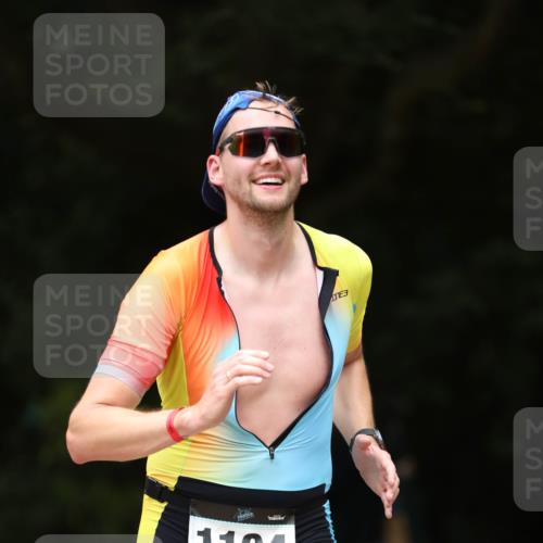 30.08.2026 - Elbe Triathlon Hamburg Antke Förster http://msf.ph/oto/10101972 30.08.2026 11:21:36 Laufen 1104, 3 meine-sportfotos.de