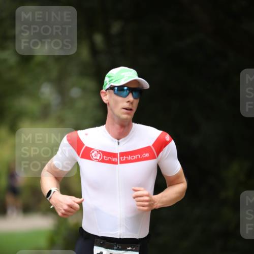 30.08.2026 - Elbe Triathlon Hamburg Antke Förster http://msf.ph/oto/10102002 30.08.2026 11:21:50 Laufen 1138 meine-sportfotos.de
