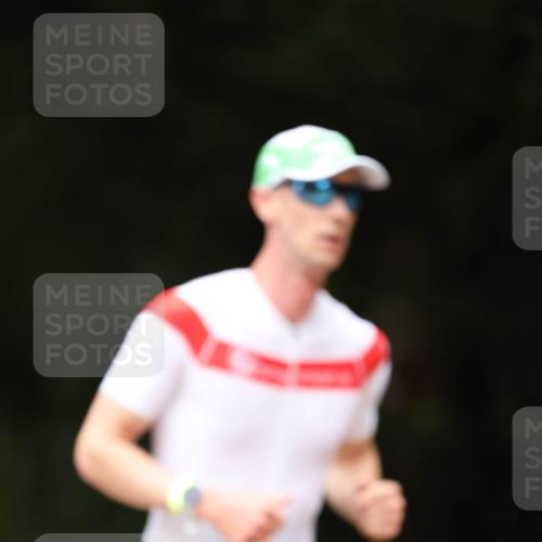 30.08.2026 - Elbe Triathlon Hamburg Antke Förster http://msf.ph/oto/10102004 30.08.2026 11:21:51 Laufen 1138 meine-sportfotos.de