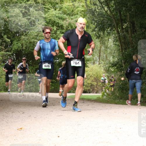 30.08.2026 - Elbe Triathlon Hamburg Antke Förster http://msf.ph/oto/10102123 30.08.2026 11:26:03 Laufen 1037, 1233, 872, 409, 764 meine-sportfotos.de