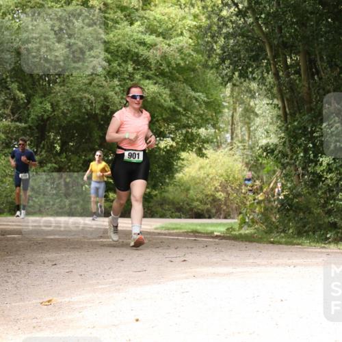 30.08.2026 - Elbe Triathlon Hamburg Antke Förster http://msf.ph/oto/10102165 30.08.2026 11:26:29 Laufen 659, 901 meine-sportfotos.de