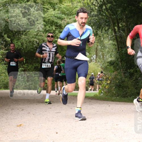 30.08.2026 - Elbe Triathlon Hamburg Antke Förster http://msf.ph/oto/10102223 30.08.2026 11:27:08 Laufen 1078, 1183, 28 meine-sportfotos.de
