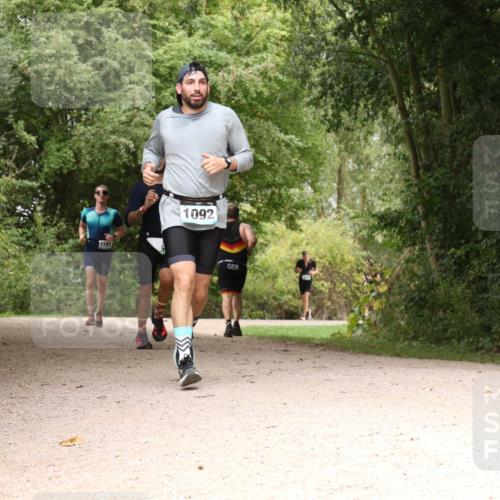 30.08.2026 - Elbe Triathlon Hamburg Antke Förster http://msf.ph/oto/10102253 30.08.2026 11:27:29 Laufen 1193, 1092 meine-sportfotos.de