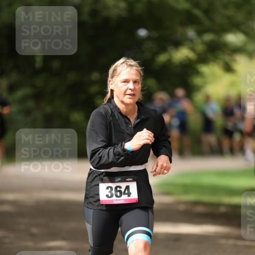 30.08.2026 - Elbe Triathlon Hamburg Antke Förster http://msf.ph/oto/10102274 30.08.2026 11:24:25 Laufen 364 meine-sportfotos.de