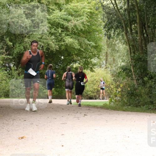 30.08.2026 - Elbe Triathlon Hamburg Antke Förster http://msf.ph/oto/10102375 30.08.2026 11:28:49 Laufen  meine-sportfotos.de