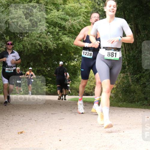 30.08.2026 - Elbe Triathlon Hamburg Antke Förster http://msf.ph/oto/10102417 30.08.2026 11:29:18 Laufen 1062, 1228, 881 meine-sportfotos.de