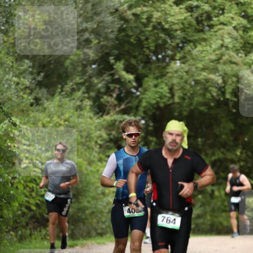 30.08.2026 - Elbe Triathlon Hamburg Antke Förster http://msf.ph/oto/10102428 30.08.2026 11:26:02 Laufen 1037, 400, 764 meine-sportfotos.de