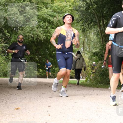 30.08.2026 - Elbe Triathlon Hamburg Antke Förster http://msf.ph/oto/10102433 30.08.2026 11:29:29 Laufen 729 meine-sportfotos.de