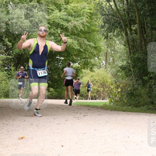 30.08.2026 - Elbe Triathlon Hamburg Antke Förster http://msf.ph/oto/10102537 30.08.2026 11:30:39 Laufen 1159, 1136 meine-sportfotos.de