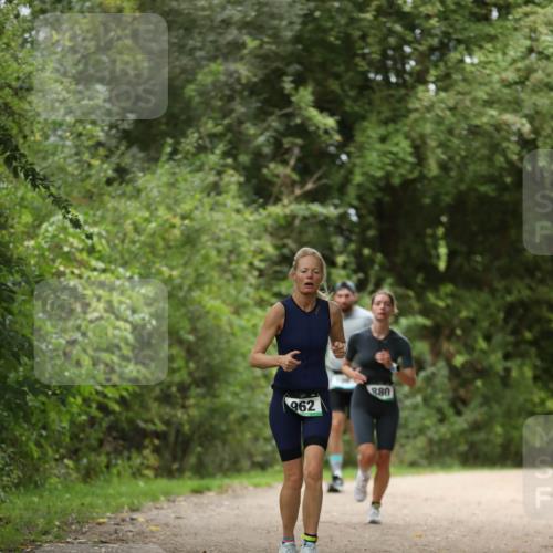 30.08.2026 - Elbe Triathlon Hamburg Antke Förster http://msf.ph/oto/10102546 30.08.2026 11:27:22 Laufen 962, 380 meine-sportfotos.de