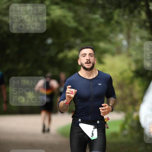 30.08.2026 - Elbe Triathlon Hamburg Antke Förster http://msf.ph/oto/10102568 30.08.2026 11:27:32 Laufen  meine-sportfotos.de