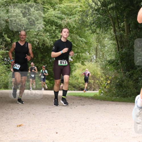 30.08.2026 - Elbe Triathlon Hamburg Antke Förster http://msf.ph/oto/10102607 30.08.2026 11:31:28 Laufen 313, 1234, 813 meine-sportfotos.de