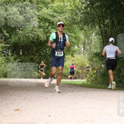 30.08.2026 - Elbe Triathlon Hamburg Antke Förster http://msf.ph/oto/10102625 30.08.2026 11:31:40 Laufen 570 meine-sportfotos.de