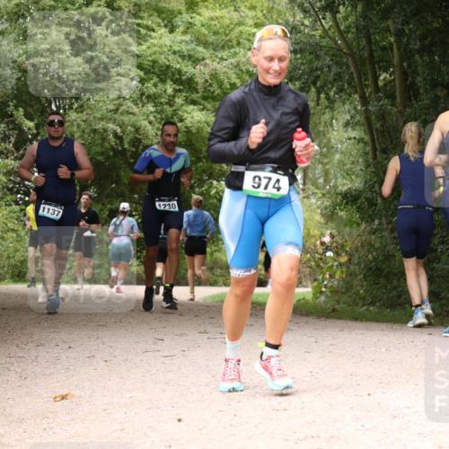 30.08.2026 - Elbe Triathlon Hamburg Antke Förster http://msf.ph/oto/10102675 30.08.2026 11:32:27 Laufen 1137, 1230, 974 meine-sportfotos.de
