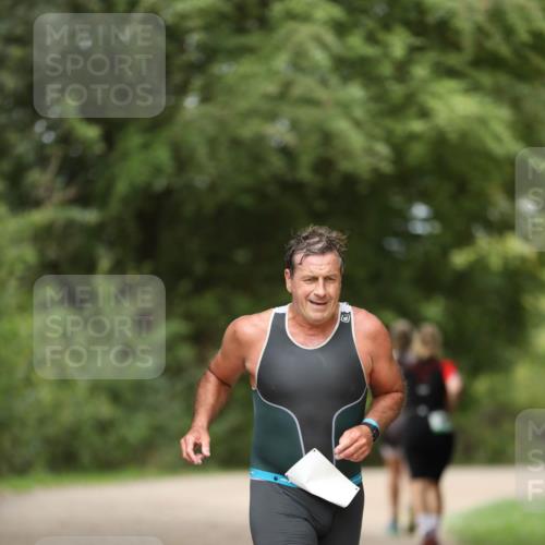 30.08.2026 - Elbe Triathlon Hamburg Antke Förster http://msf.ph/oto/10102686 30.08.2026 11:28:51 Laufen  meine-sportfotos.de