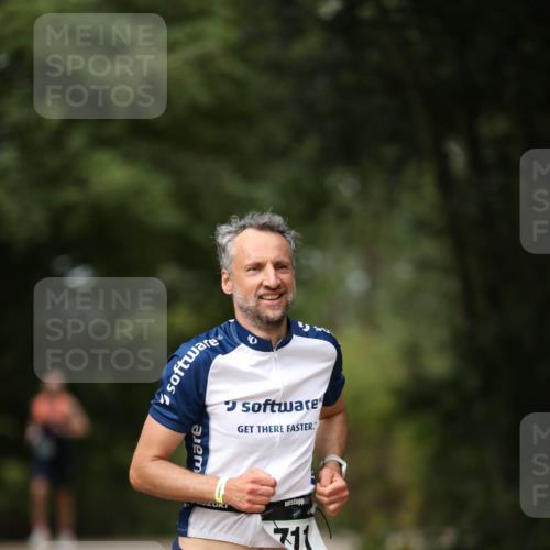 30.08.2026 - Elbe Triathlon Hamburg Antke Förster http://msf.ph/oto/10102700 30.08.2026 11:29:08 Laufen 60, 711 meine-sportfotos.de