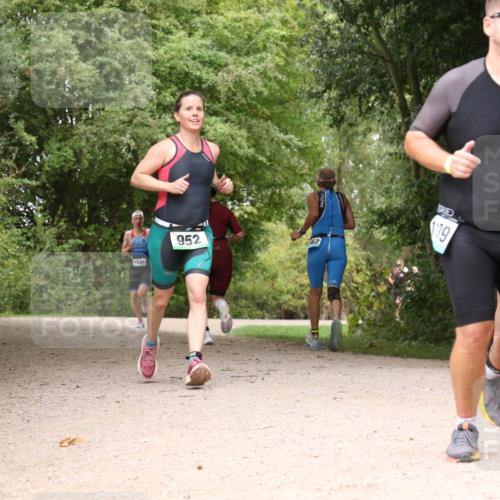 30.08.2026 - Elbe Triathlon Hamburg Antke Förster http://msf.ph/oto/10102733 30.08.2026 11:33:42 Laufen 1435, 952, 62, 139 meine-sportfotos.de