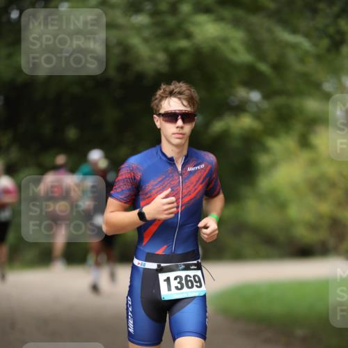 30.08.2026 - Elbe Triathlon Hamburg Antke Förster http://msf.ph/oto/10102786 30.08.2026 11:29:55 Laufen 1369 meine-sportfotos.de