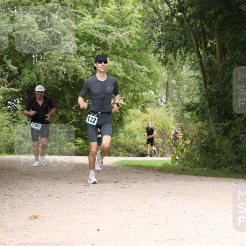 30.08.2026 - Elbe Triathlon Hamburg Antke Förster http://msf.ph/oto/10102807 30.08.2026 11:34:38 Laufen 1307, 132 meine-sportfotos.de