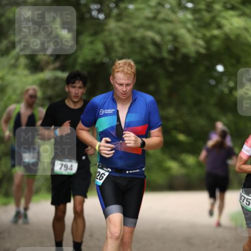 30.08.2026 - Elbe Triathlon Hamburg Antke Förster http://msf.ph/oto/10102836 30.08.2026 11:30:35 Laufen 794, 26, 75 meine-sportfotos.de