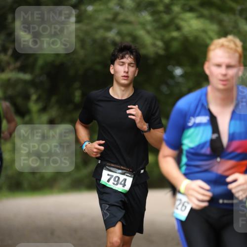 30.08.2026 - Elbe Triathlon Hamburg Antke Förster http://msf.ph/oto/10102840 30.08.2026 11:30:37 Laufen 794, 26 meine-sportfotos.de
