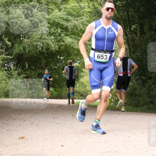 30.08.2026 - Elbe Triathlon Hamburg Antke Förster http://msf.ph/oto/10102873 30.08.2026 11:35:14 Laufen 653 meine-sportfotos.de