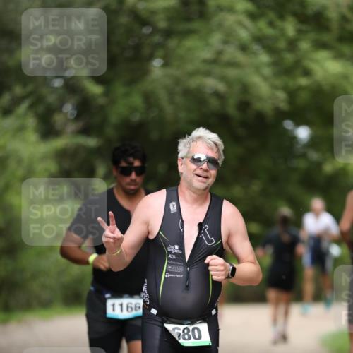 30.08.2026 - Elbe Triathlon Hamburg Antke Förster http://msf.ph/oto/10102874 30.08.2026 11:31:10 Laufen 1166, 680 meine-sportfotos.de