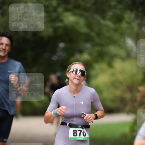 30.08.2026 - Elbe Triathlon Hamburg Antke Förster http://msf.ph/oto/10102908 30.08.2026 11:31:26 Laufen 870 meine-sportfotos.de