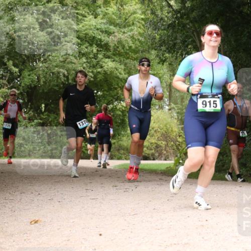 30.08.2026 - Elbe Triathlon Hamburg Antke Förster http://msf.ph/oto/10102921 30.08.2026 11:35:49 Laufen 1335, 1374, 915 meine-sportfotos.de