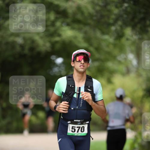 30.08.2026 - Elbe Triathlon Hamburg Antke Förster http://msf.ph/oto/10102934 30.08.2026 11:31:41 Laufen 570 meine-sportfotos.de