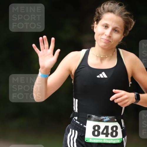 30.08.2026 - Elbe Triathlon Hamburg Antke Förster http://msf.ph/oto/10102940 30.08.2026 11:31:54 Laufen 848 meine-sportfotos.de