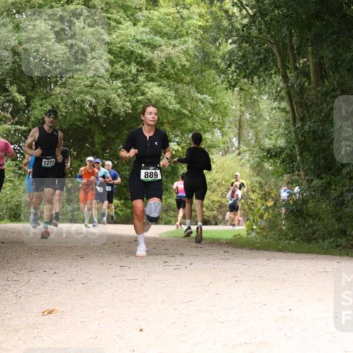 30.08.2026 - Elbe Triathlon Hamburg Antke Förster http://msf.ph/oto/10102943 30.08.2026 11:36:06 Laufen 1064, 1271, 889 meine-sportfotos.de