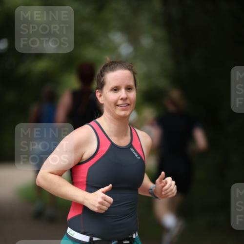 30.08.2026 - Elbe Triathlon Hamburg Antke Förster http://msf.ph/oto/10103040 30.08.2026 11:33:44 Laufen 52 meine-sportfotos.de