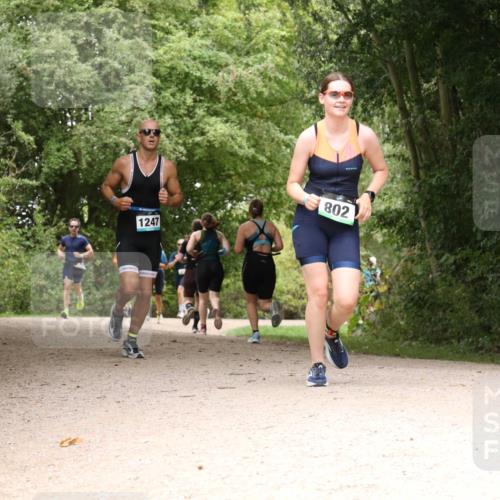 30.08.2026 - Elbe Triathlon Hamburg Antke Förster http://msf.ph/oto/10103057 30.08.2026 11:37:18 Laufen 1247, 802 meine-sportfotos.de