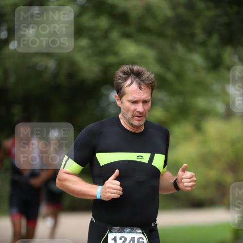 30.08.2026 - Elbe Triathlon Hamburg Antke Förster http://msf.ph/oto/10103086 30.08.2026 11:34:23 Laufen 1246 meine-sportfotos.de