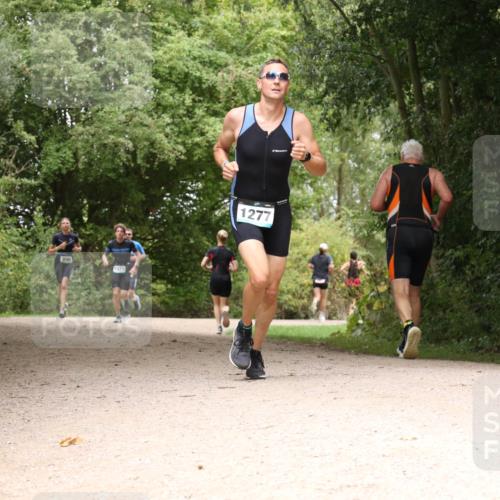30.08.2026 - Elbe Triathlon Hamburg Antke Förster http://msf.ph/oto/10103089 30.08.2026 11:37:40 Laufen 1371, 1277 meine-sportfotos.de