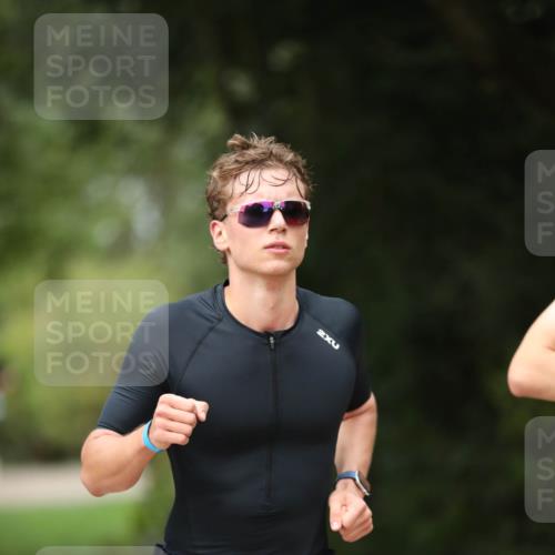 30.08.2026 - Elbe Triathlon Hamburg Antke Förster http://msf.ph/oto/10103100 30.08.2026 11:34:29 Laufen 15, 796, 2 meine-sportfotos.de