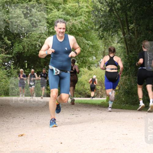30.08.2026 - Elbe Triathlon Hamburg Antke Förster http://msf.ph/oto/10103115 30.08.2026 11:37:53 Laufen 17753, 69 meine-sportfotos.de