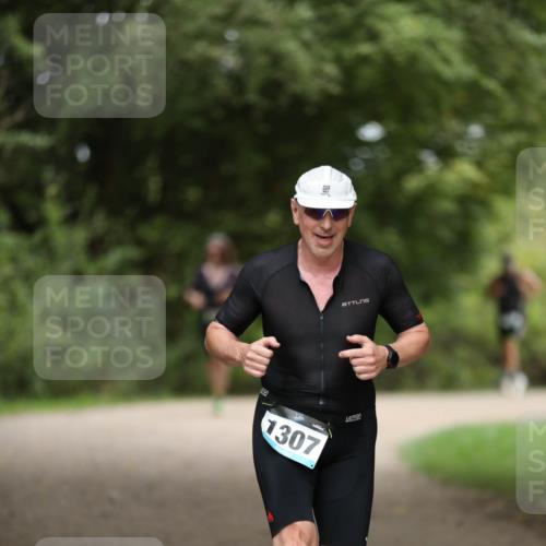 30.08.2026 - Elbe Triathlon Hamburg Antke Förster http://msf.ph/oto/10103118 30.08.2026 11:34:41 Laufen 200, 1307 meine-sportfotos.de