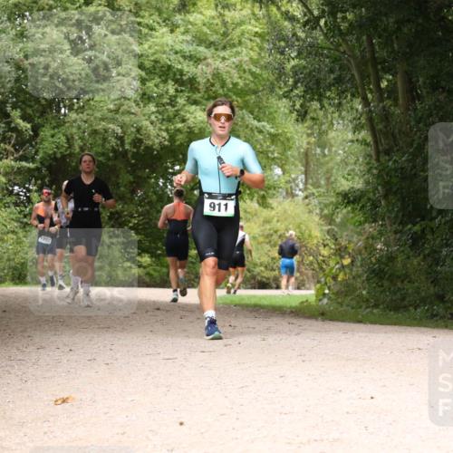 30.08.2026 - Elbe Triathlon Hamburg Antke Förster http://msf.ph/oto/10103147 30.08.2026 11:38:18 Laufen 1202, 911 meine-sportfotos.de