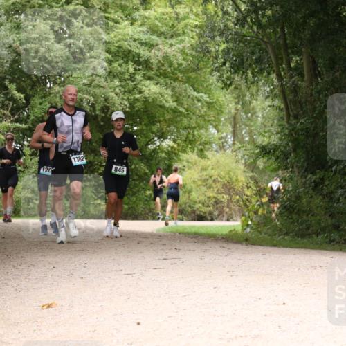 30.08.2026 - Elbe Triathlon Hamburg Antke Förster http://msf.ph/oto/10103157 30.08.2026 11:38:23 Laufen 120, 1302, 845 meine-sportfotos.de